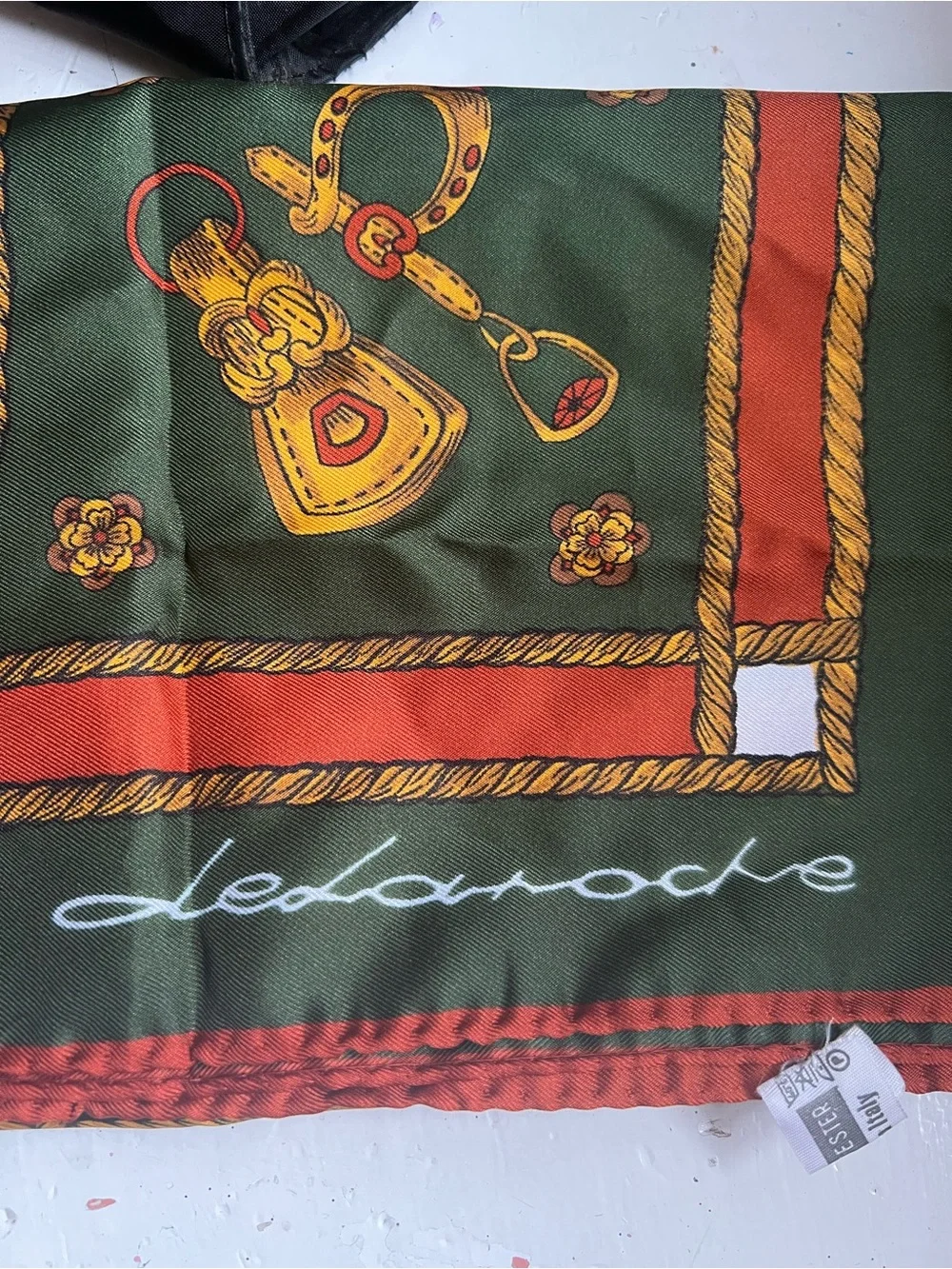 Vintage italiana Green & Gold Equestrian Print Silk Scarf